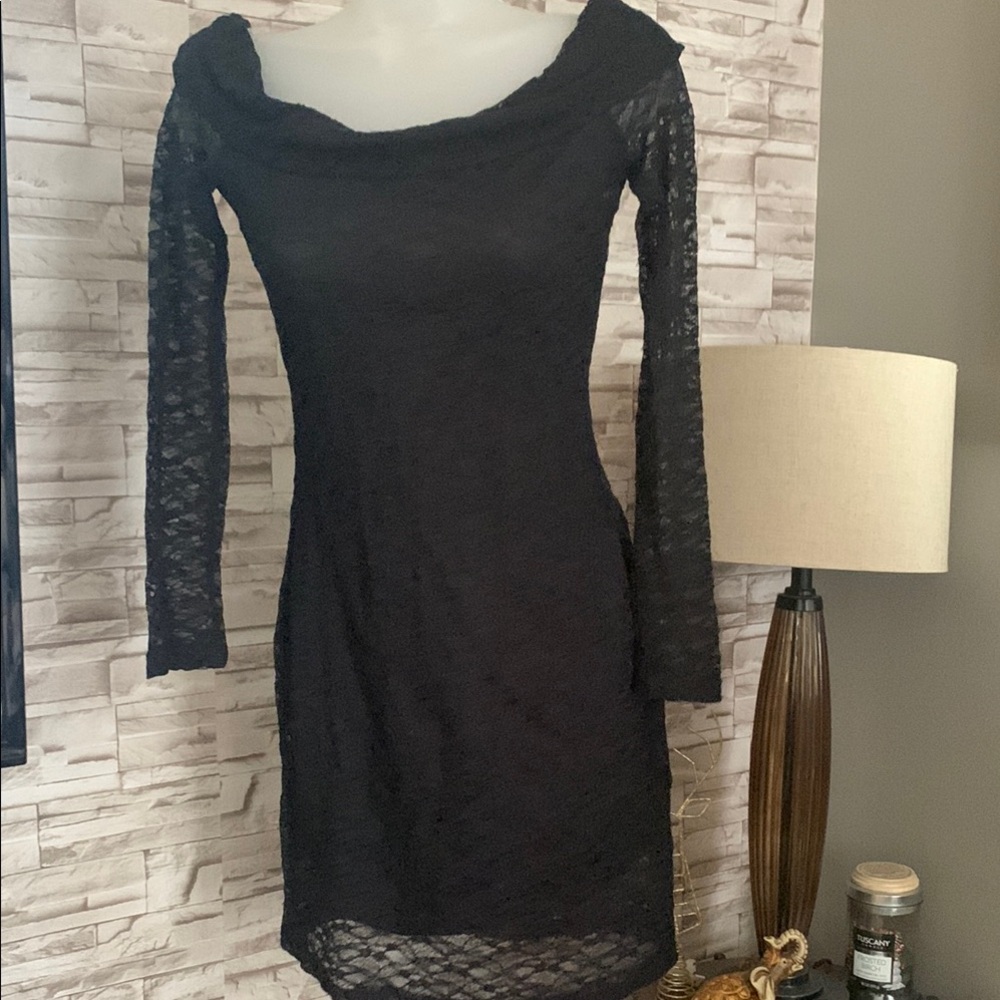 Elegant Black Lace Dress